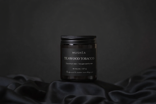 Bougie à base de cire de coco - Teck + Tabac 8oz